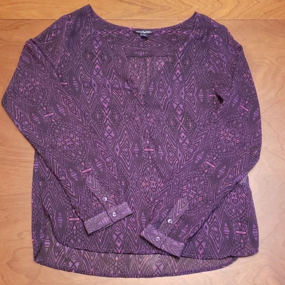 American Eagle Outfitters Tops - Patterned American Eagle Top